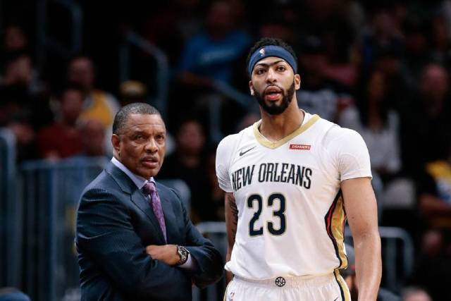 汪涵老婆杨乐乐带儿子参加马术比赛 11岁的沐沐侧脸像爸爸